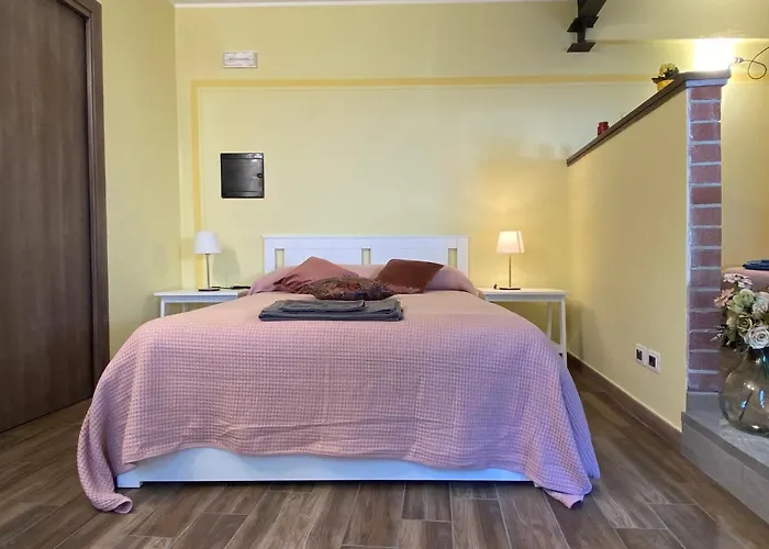 Atene Del Canavese Bed & Breakfast